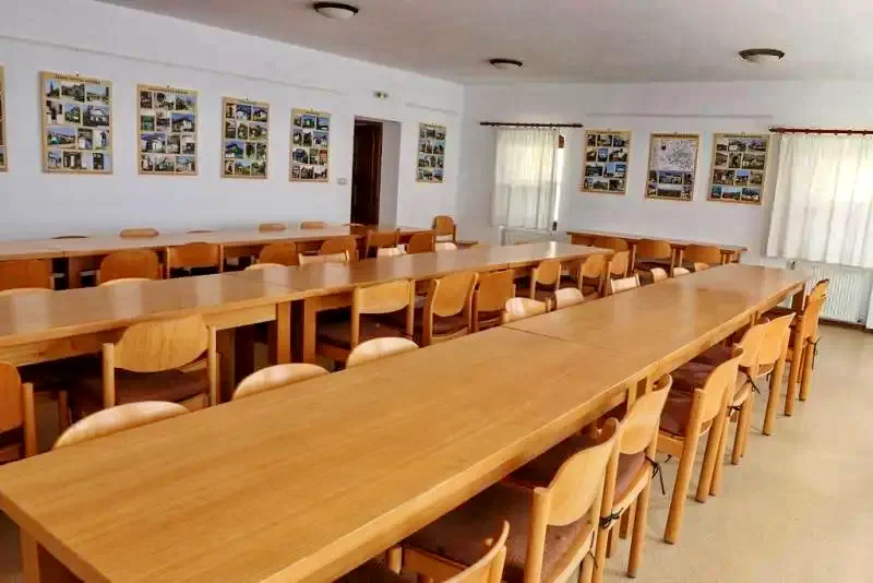 Cristuru Secuiesc Cazare | Vilă turistică (K1288-5) Imaginea poate fi supusă drepturilor de autor. Se recomandă contactarea titularului drepturilor.