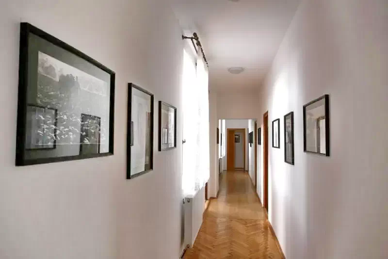 Székelykeresztúr Szállás | Turisztikai villa (K1288-15) A kép szerzői jogvédelem alatt állhat. Javasolt a kapcsolatfelvétel a jog tulajdonossal.