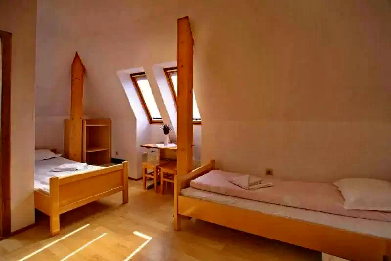 Székelykeresztúr Szállás | Turisztikai villa (K1288-21) A kép szerzői jogvédelem alatt állhat. Javasolt a kapcsolatfelvétel a jog tulajdonossal.