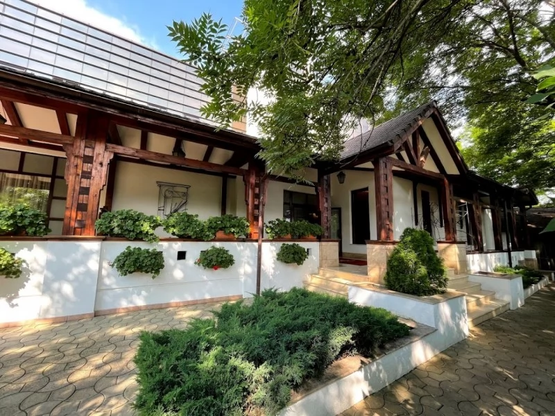 Iași Cazare | Casă de oaspeți (K1508-26) Imaginea poate fi supusă drepturilor de autor. Se recomandă contactarea titularului drepturilor.