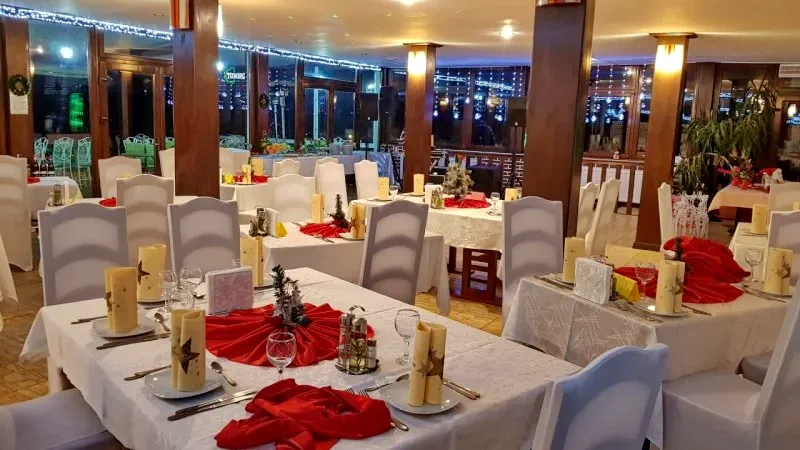 Colibița Cazare | Pensiune turistică (K1436-2) Imaginea poate fi supusă drepturilor de autor. Se recomandă contactarea titularului drepturilor.