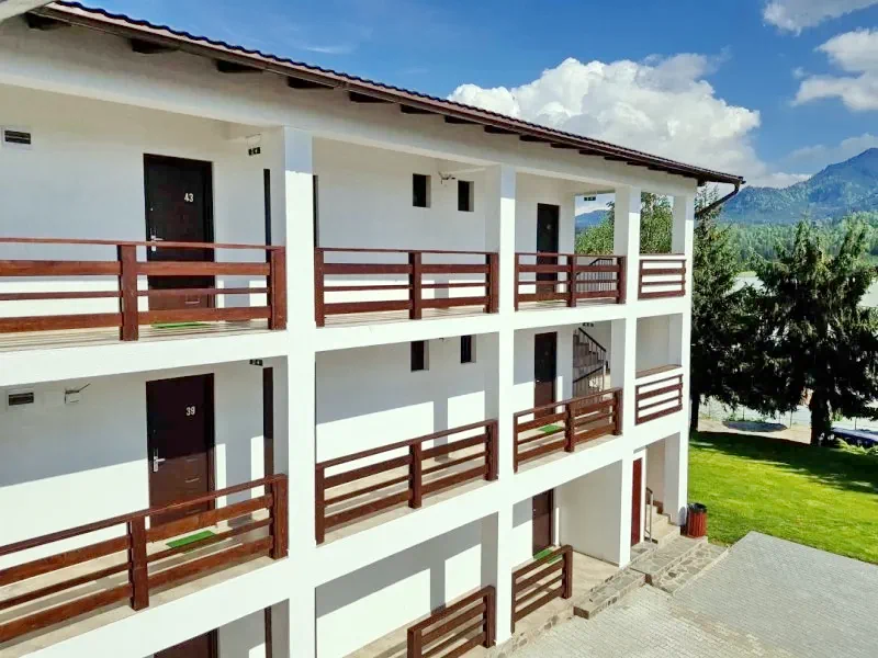 Colibița Cazare | Pensiune turistică (K1436-40) Imaginea poate fi supusă drepturilor de autor. Se recomandă contactarea titularului drepturilor.