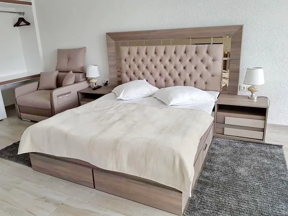 Kolibica Szállás | Turisztikai panzió (K1436-42) A kép szerzői jogvédelem alatt állhat. Javasolt a kapcsolatfelvétel a jog tulajdonossal.