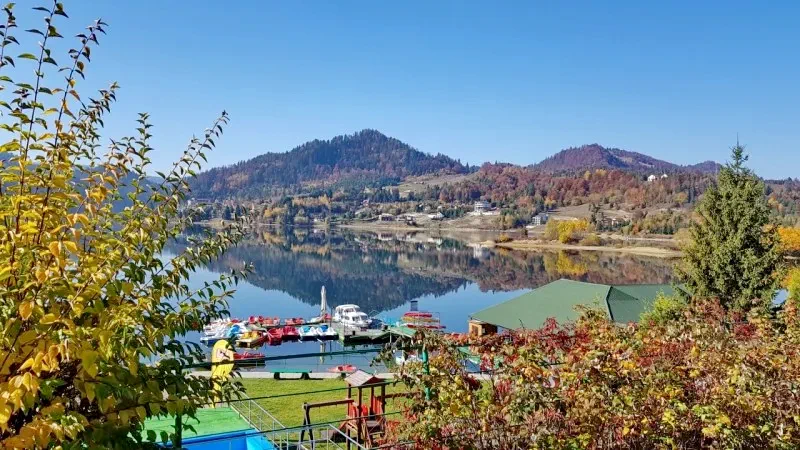 Colibița Cazare | Pensiune turistică (K1436-47) Imaginea poate fi supusă drepturilor de autor. Se recomandă contactarea titularului drepturilor.