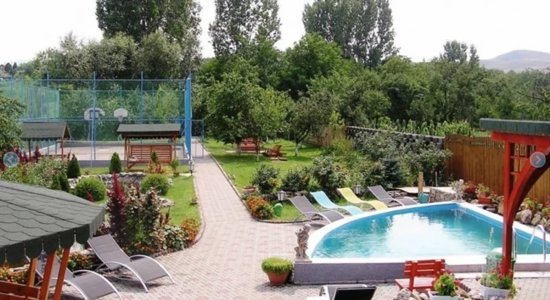 Cazare Ighiu - Complexul Terra Mythica*** | Magyarigen - Terra Mythica Komplexum***. Imaginea poate fi supusă drepturilor de autor. Se recomandă contactarea titularului drepturilor.