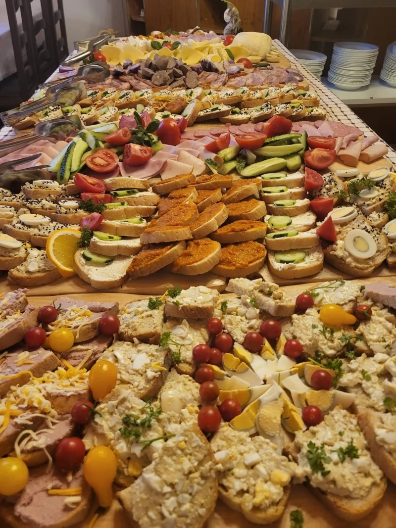 Ighiu/Ighìo Cazare | Motel (K0477-47) Imaginea poate fi supusă drepturilor de autor. Se recomandă contactarea titularului drepturilor.