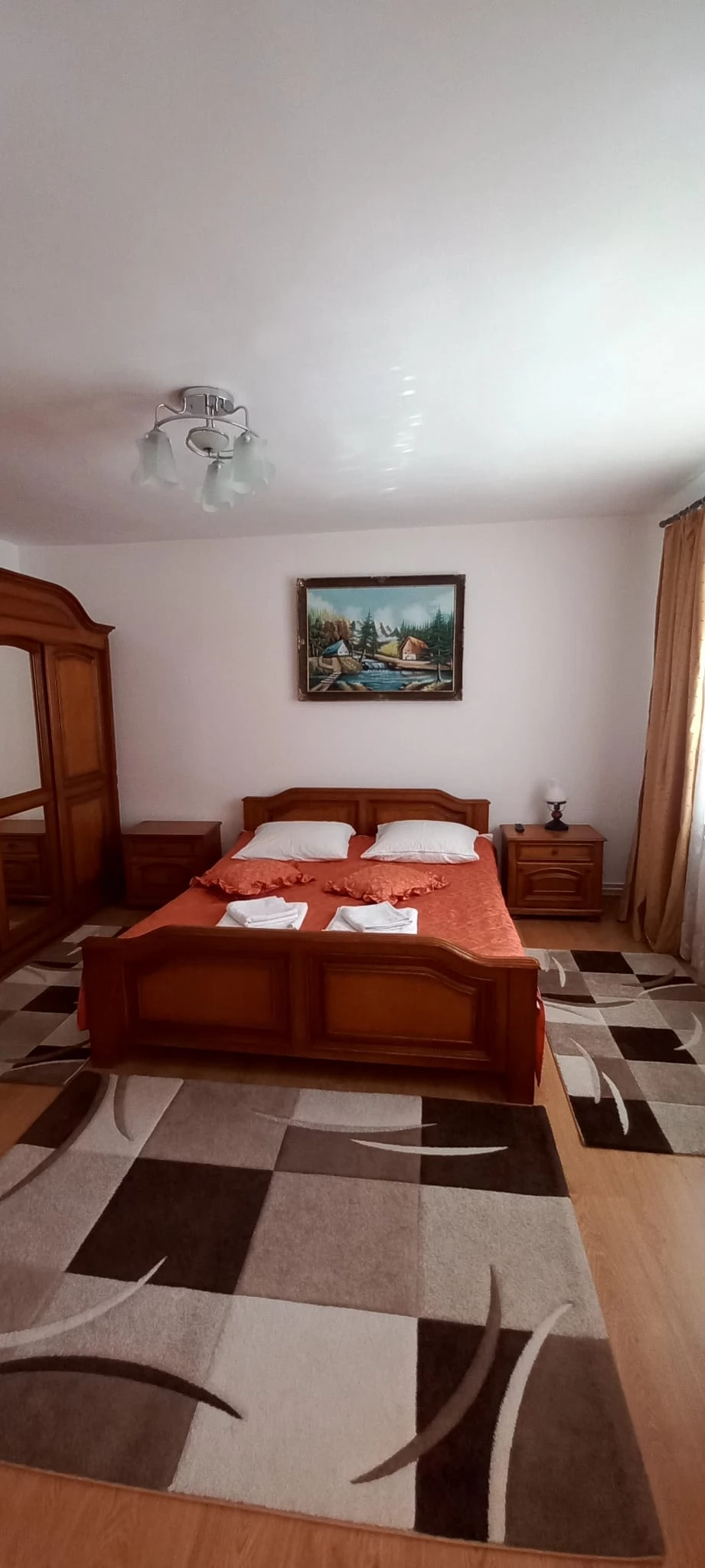 Albac Cazare | Motel (K1481-16) Imaginea poate fi supusă drepturilor de autor. Se recomandă contactarea titularului drepturilor.