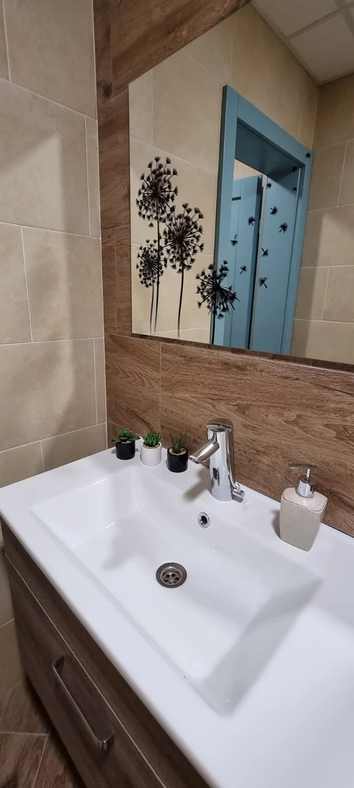 Deva Cazare | Motel (K1476-7) Imaginea poate fi supusă drepturilor de autor. Se recomandă contactarea titularului drepturilor.