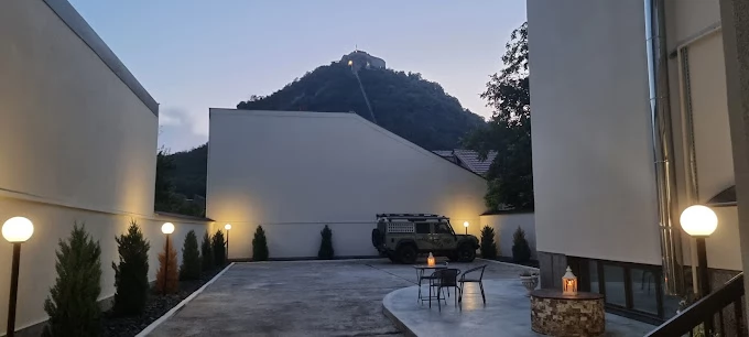 Deva Cazare | Motel (K1476-37) Imaginea poate fi supusă drepturilor de autor. Se recomandă contactarea titularului drepturilor.