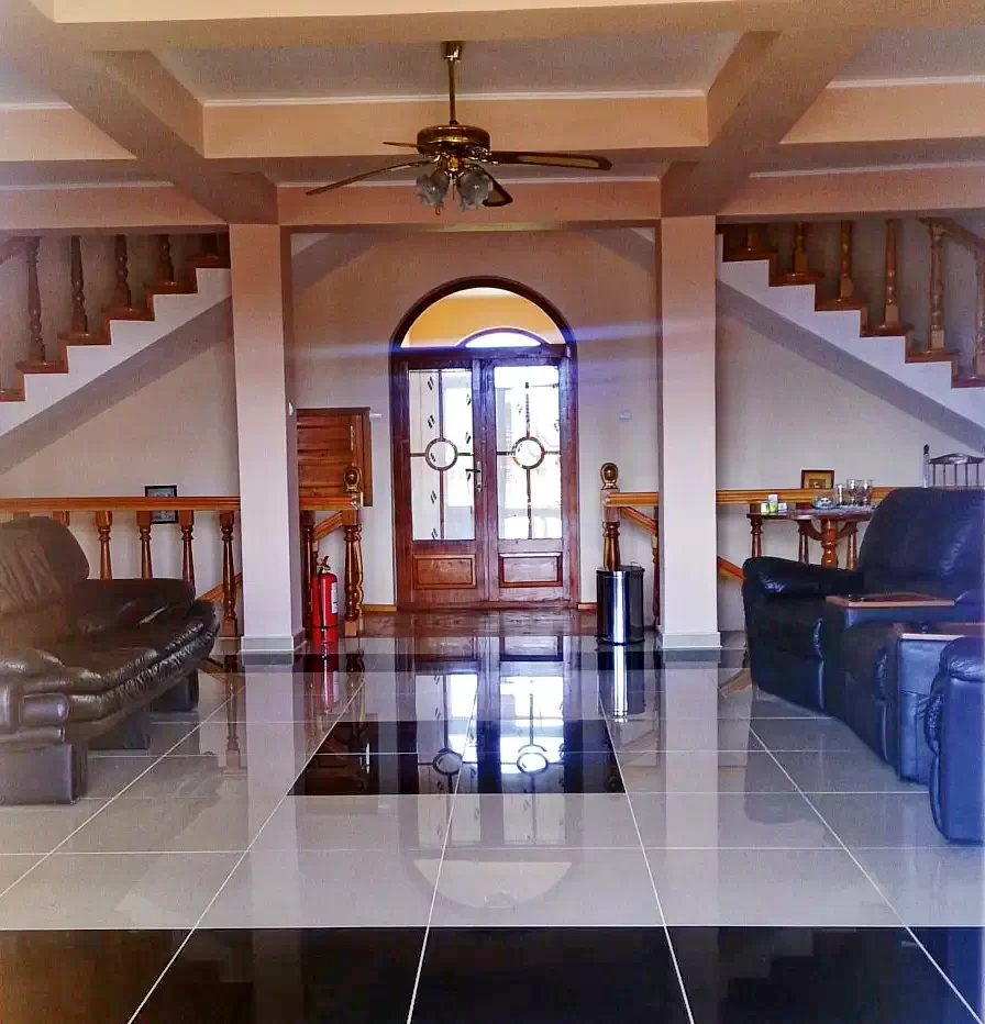 Koltó Szállás | Motel (K1003-7) A kép szerzői jogvédelem alatt állhat. Javasolt a kapcsolatfelvétel a jog tulajdonossal.