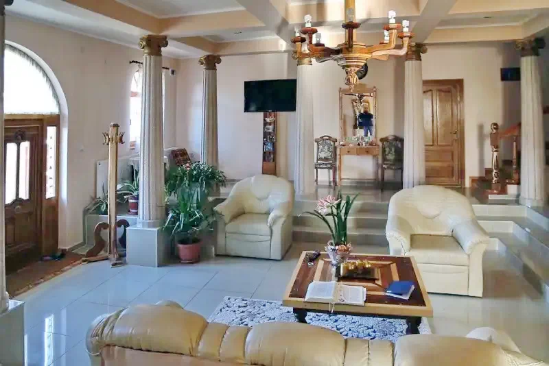 Koltó Szállás | Motel (K1003-19) A kép szerzői jogvédelem alatt állhat. Javasolt a kapcsolatfelvétel a jog tulajdonossal.