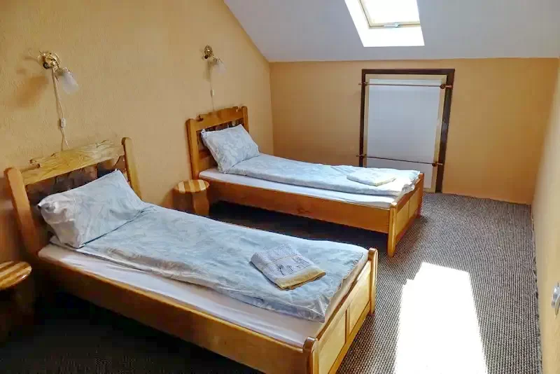 Coltău Cazare | Motel (K1003-27) Imaginea poate fi supusă drepturilor de autor. Se recomandă contactarea titularului drepturilor.