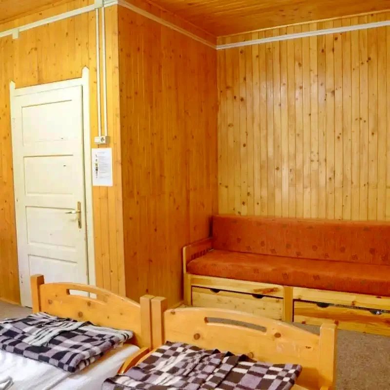 Hargitafürdő Szállás | Motel (K1205-6) A kép szerzői jogvédelem alatt állhat. Javasolt a kapcsolatfelvétel a jog tulajdonossal.
