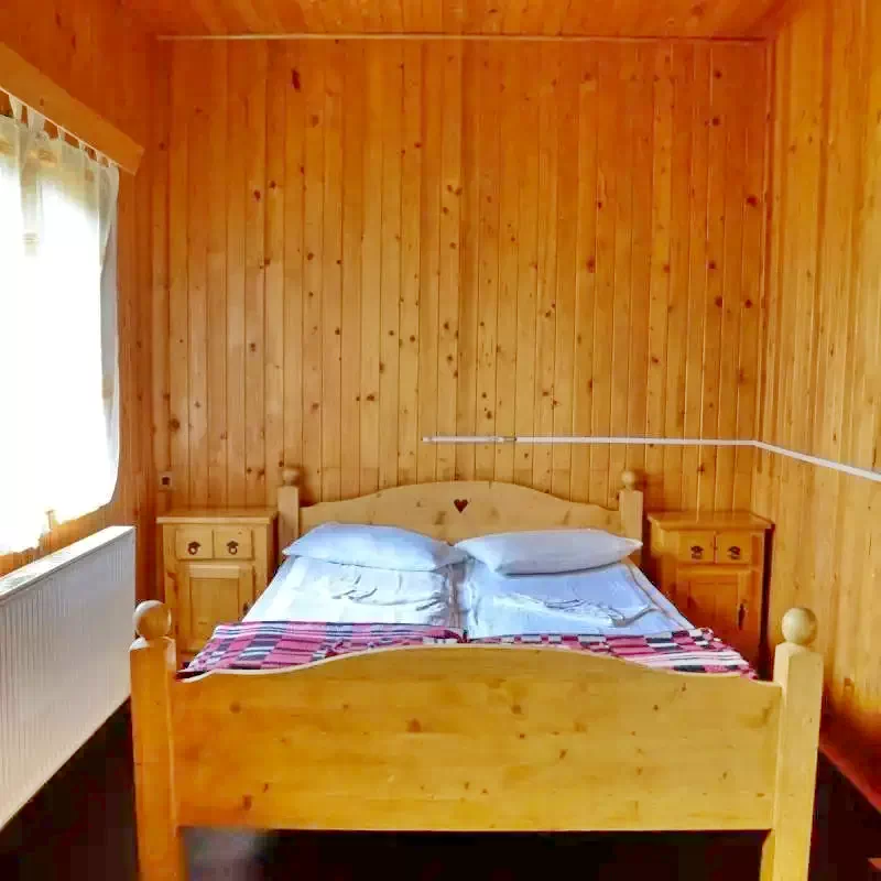 Harghita-Băi Cazare | Motel (K1205-8) Imaginea poate fi supusă drepturilor de autor. Se recomandă contactarea titularului drepturilor.