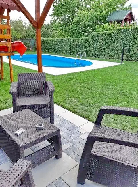 Cristur Cazare | Motel (K0269-6) Imaginea poate fi supusă drepturilor de autor. Se recomandă contactarea titularului drepturilor.