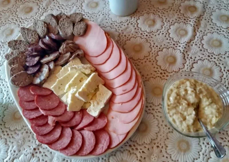 Cristur Cazare | Motel (K0269-17) Imaginea poate fi supusă drepturilor de autor. Se recomandă contactarea titularului drepturilor.