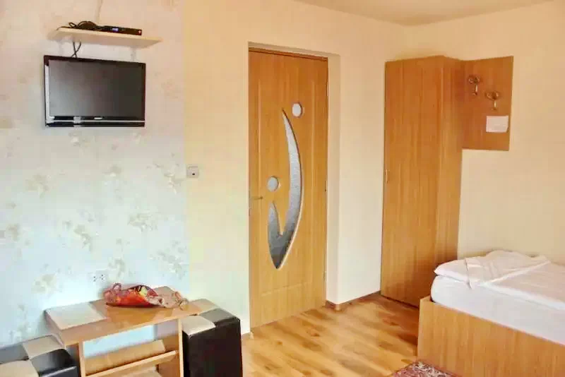 Csernakeresztur Szállás | Motel (K0269-24) A kép szerzői jogvédelem alatt állhat. Javasolt a kapcsolatfelvétel a jog tulajdonossal.