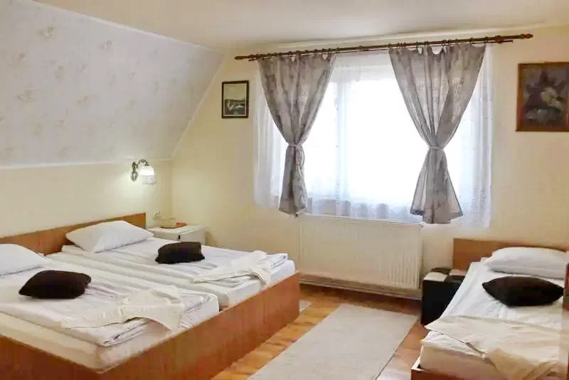 Csernakeresztur Szállás | Motel (K0269-36) A kép szerzői jogvédelem alatt állhat. Javasolt a kapcsolatfelvétel a jog tulajdonossal.