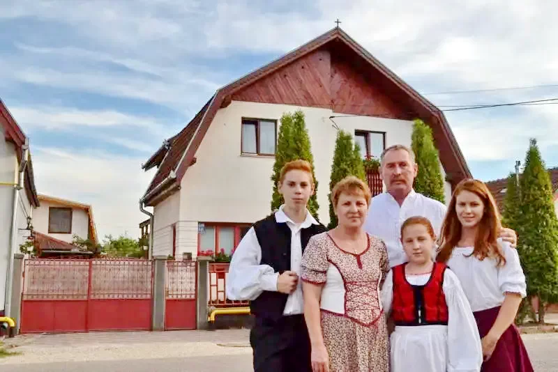 Cristur Cazare | Pensiune turistică (K1188-22) Imaginea poate fi supusă drepturilor de autor. Se recomandă contactarea titularului drepturilor.