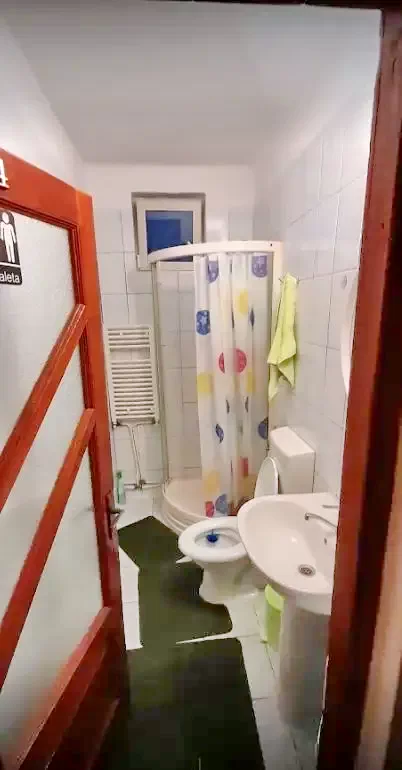 Cristur Cazare | Hotel**** (K1193-8) Imaginea poate fi supusă drepturilor de autor. Se recomandă contactarea titularului drepturilor.