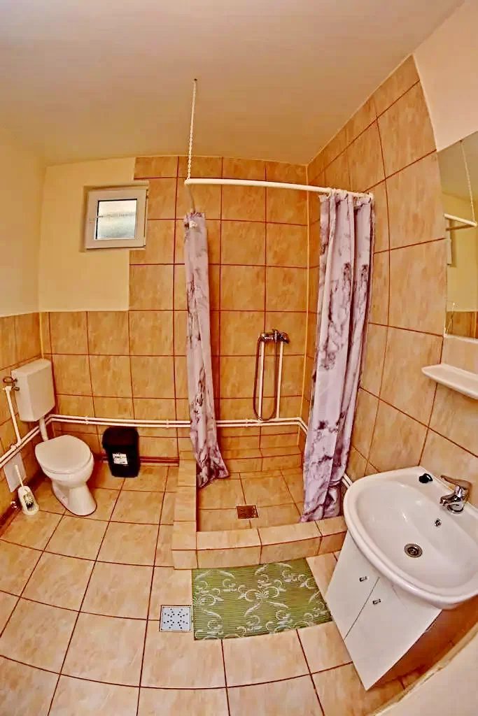 Cristur Cazare | Hotel**** (K1196-5) Imaginea poate fi supusă drepturilor de autor. Se recomandă contactarea titularului drepturilor.