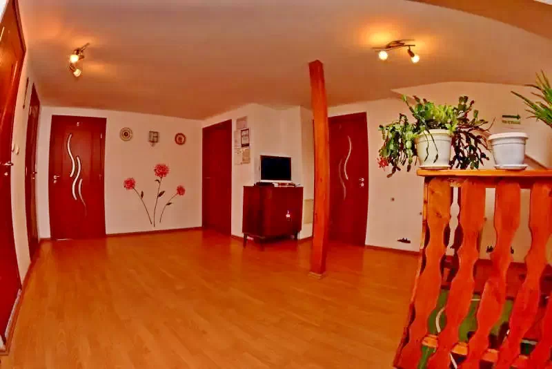 Cristur Cazare | Hotel**** (K1197-3) Imaginea poate fi supusă drepturilor de autor. Se recomandă contactarea titularului drepturilor.