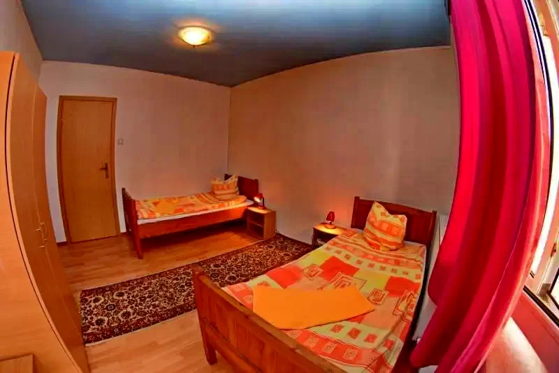 Cristur Cazare | Hotel**** (K1198-6) Imaginea poate fi supusă drepturilor de autor. Se recomandă contactarea titularului drepturilor.