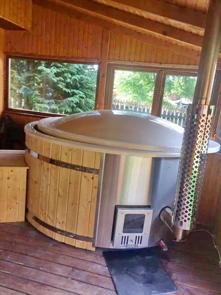 Izvoare Cazare | Motel (K0391-2) Imaginea poate fi supusă drepturilor de autor. Se recomandă contactarea titularului drepturilor.