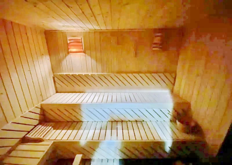 Izvoare Cazare | Motel (K0391-3) Imaginea poate fi supusă drepturilor de autor. Se recomandă contactarea titularului drepturilor.