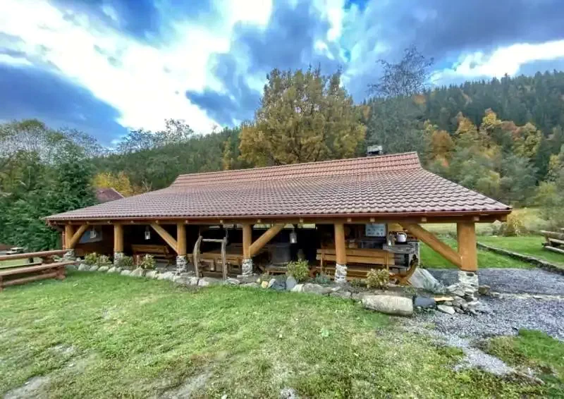 Ivó Szállás | Motel (K0391-7) A kép szerzői jogvédelem alatt állhat. Javasolt a kapcsolatfelvétel a jog tulajdonossal.