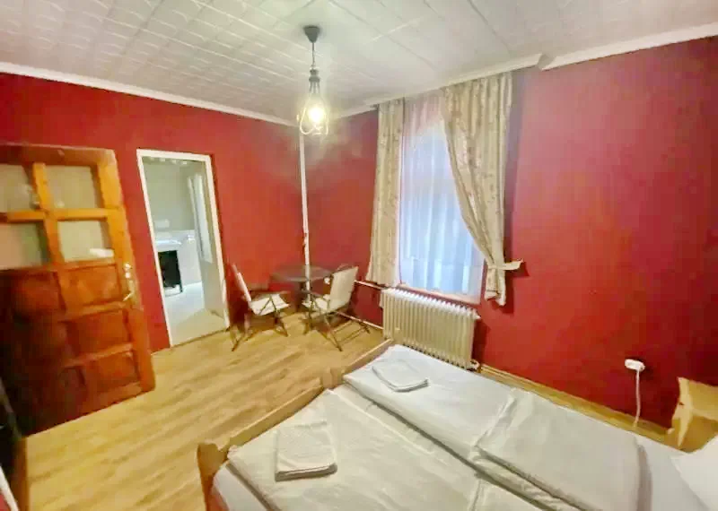 Ivó Szállás | Motel (K0391-14) A kép szerzői jogvédelem alatt állhat. Javasolt a kapcsolatfelvétel a jog tulajdonossal.