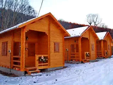 Izvoare Cazare | Motel (K0391-47) Imaginea poate fi supusă drepturilor de autor. Se recomandă contactarea titularului drepturilor.