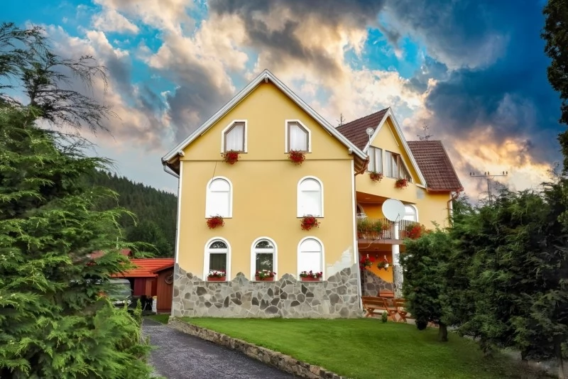 Izvoare Cazare | Motel (K0391-55) Imaginea poate fi supusă drepturilor de autor. Se recomandă contactarea titularului drepturilor.