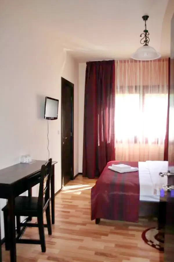 Covasna Cazare | Motel (K0445-7) Imaginea poate fi supusă drepturilor de autor. Se recomandă contactarea titularului drepturilor.