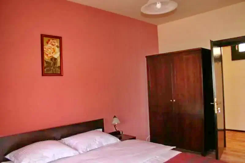 Covasna Cazare | Motel (K0445-11) Imaginea poate fi supusă drepturilor de autor. Se recomandă contactarea titularului drepturilor.