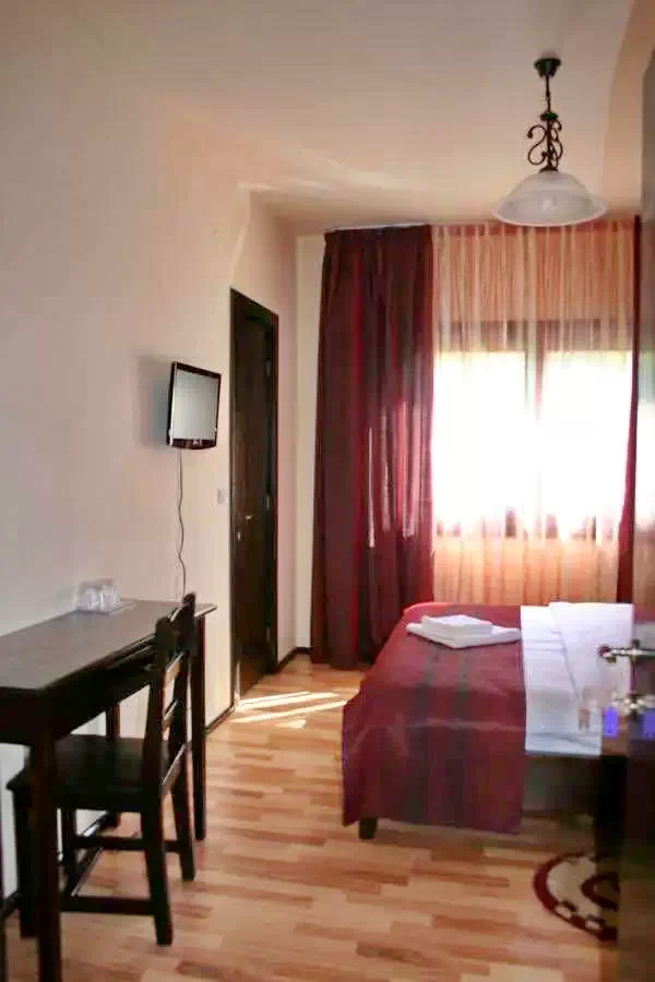 Kovászna Szállás | Motel (K0445-12) A kép szerzői jogvédelem alatt állhat. Javasolt a kapcsolatfelvétel a jog tulajdonossal.