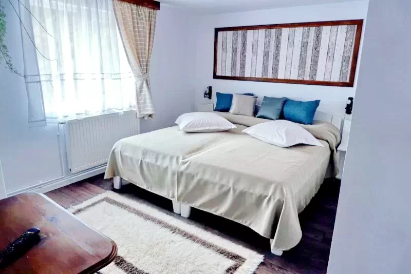 Lacu Roșu Cazare | Motel (K1268-11) Imaginea poate fi supusă drepturilor de autor. Se recomandă contactarea titularului drepturilor.