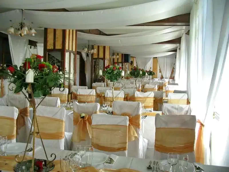 Ferencfalva Szállás | Hotel*** (K0902-7) A kép szerzői jogvédelem alatt állhat. Javasolt a kapcsolatfelvétel a jog tulajdonossal.