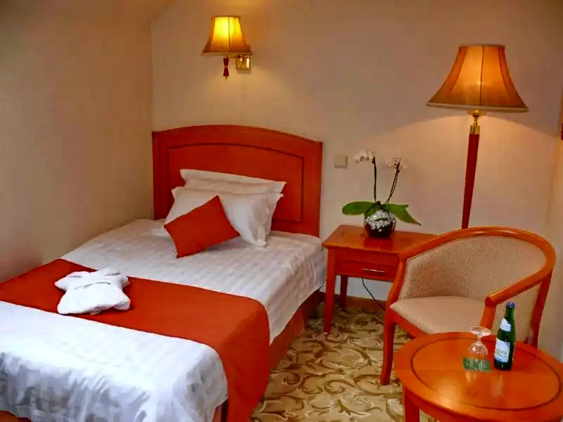 Esztergom Cazare | Pensiune turistică (K0758-2) Imaginea poate fi supusă drepturilor de autor. Se recomandă contactarea titularului drepturilor.