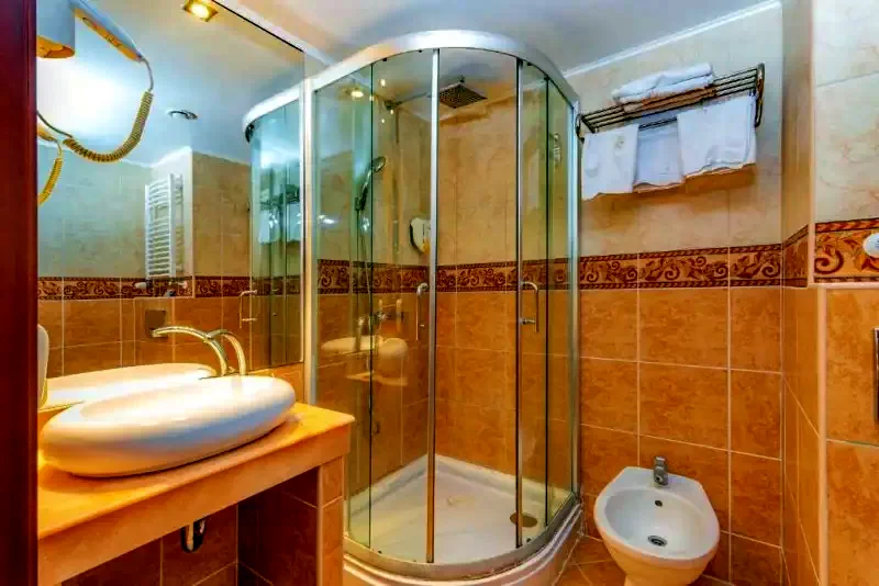 Esztergom Cazare | Pensiune turistică (K0758-15) Imaginea poate fi supusă drepturilor de autor. Se recomandă contactarea titularului drepturilor.