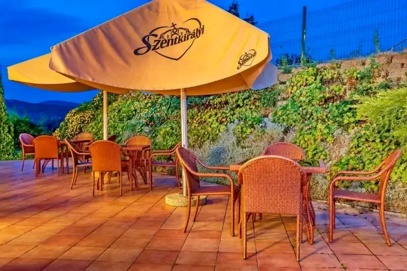 Esztergom Szállás | Turisztikai panzió (K0758-31) A kép szerzői jogvédelem alatt állhat. Javasolt a kapcsolatfelvétel a jog tulajdonossal.