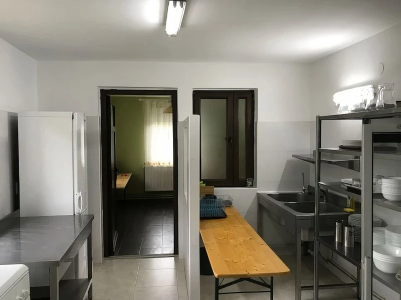 Pietroasa Cazare | Cabană (K1519-16) Imaginea poate fi supusă drepturilor de autor. Se recomandă contactarea titularului drepturilor.