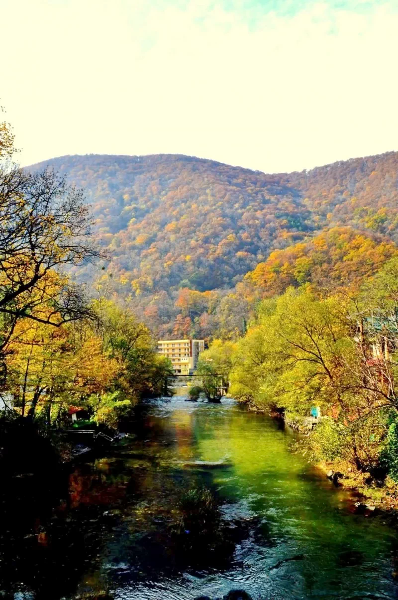 Băile Herculane Cazare | Motel (K0831-1) Imaginea poate fi supusă drepturilor de autor. Se recomandă contactarea titularului drepturilor.