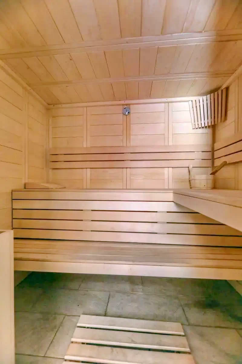 Băile Herculane Cazare | Motel (K0831-6) Imaginea poate fi supusă drepturilor de autor. Se recomandă contactarea titularului drepturilor.