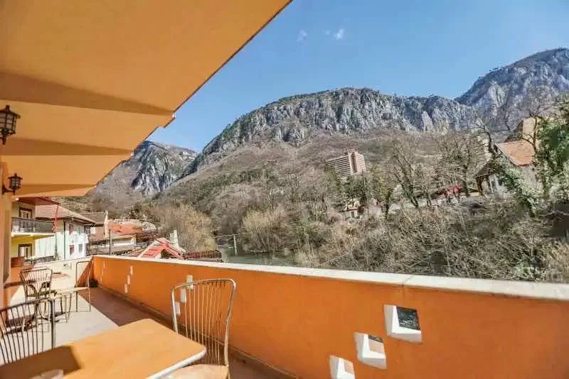 Herkulesfürdő Szállás | Motel (K0831-15) A kép szerzői jogvédelem alatt állhat. Javasolt a kapcsolatfelvétel a jog tulajdonossal.