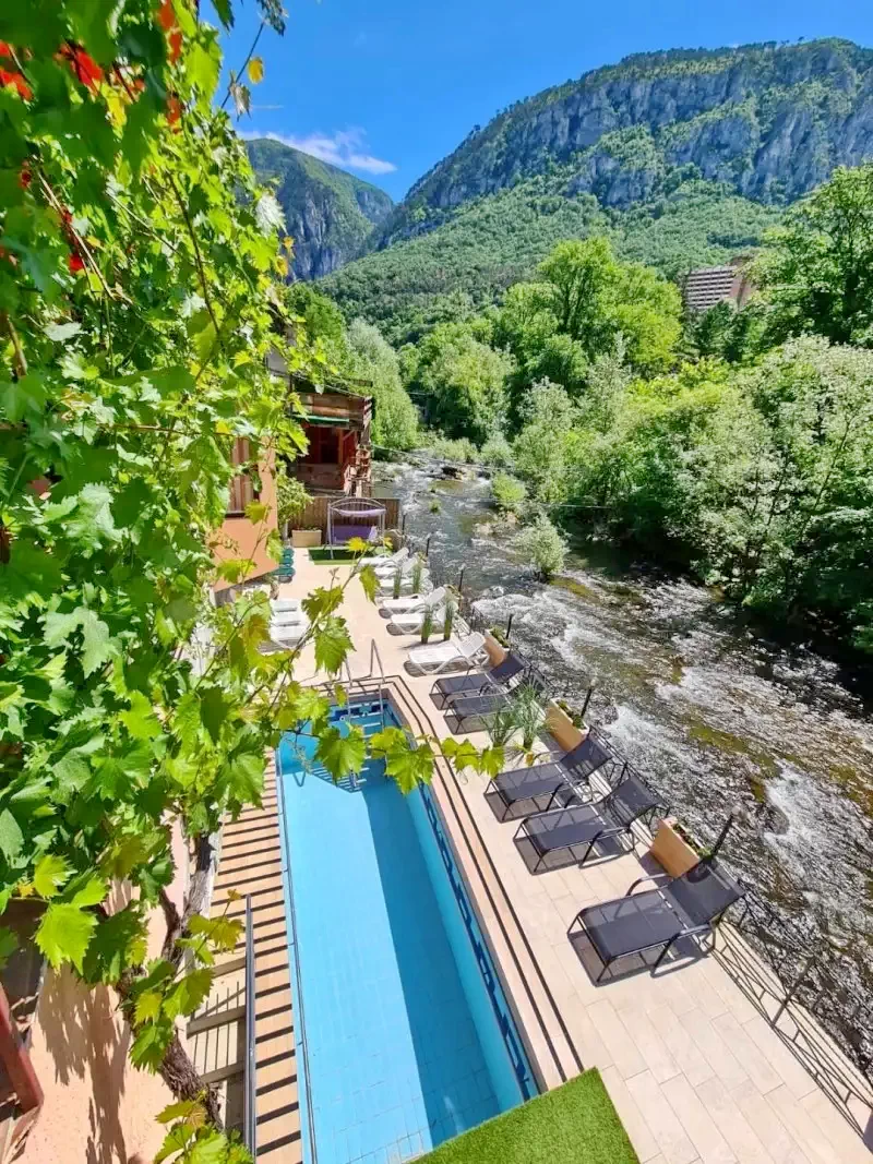 Băile Herculane Cazare | Pensiune turistică (K0876-1) Imaginea poate fi supusă drepturilor de autor. Se recomandă contactarea titularului drepturilor.