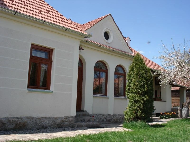 Ajnád Szállás | Panzió (K0546-8) A kép szerzői jogvédelem alatt állhat. Javasolt a kapcsolatfelvétel a jog tulajdonossal.