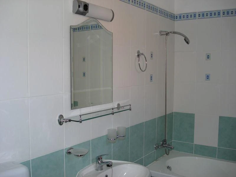 Nădejdea Cazare | Motel (K0546-12) Imaginea poate fi supusă drepturilor de autor. Se recomandă contactarea titularului drepturilor.