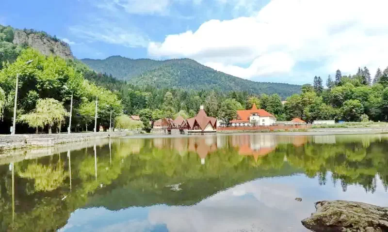 Sepsibükszád Szállás | Üdülőfalu (K1117-44) A kép szerzői jogvédelem alatt állhat. Javasolt a kapcsolatfelvétel a jog tulajdonossal.