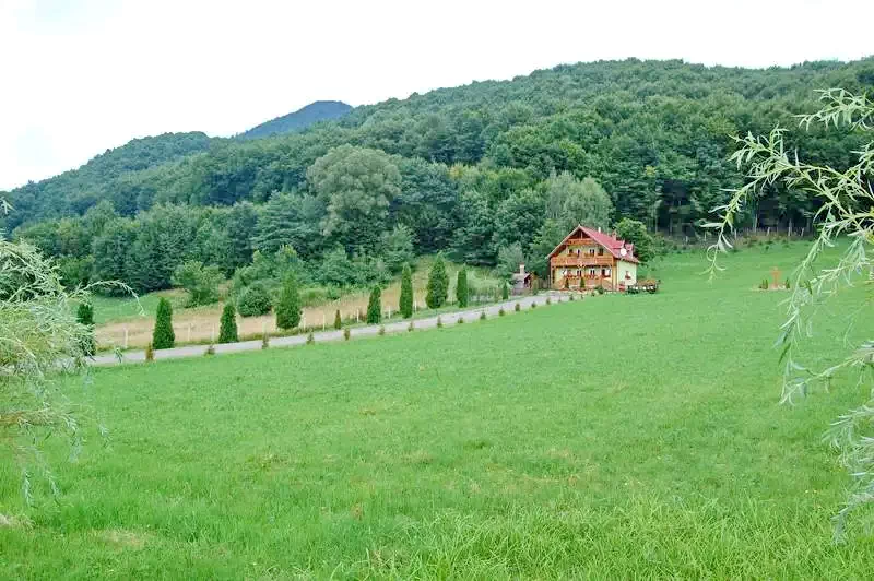 Bixad Cazare | Sat de vacanță (K1117-53) Imaginea poate fi supusă drepturilor de autor. Se recomandă contactarea titularului drepturilor.